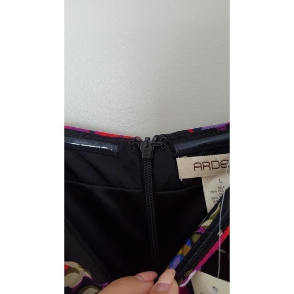 NWT Black Satin Floral Romper Arden B. Strappy Tie Waist , Sz L - Picture 6 of 10